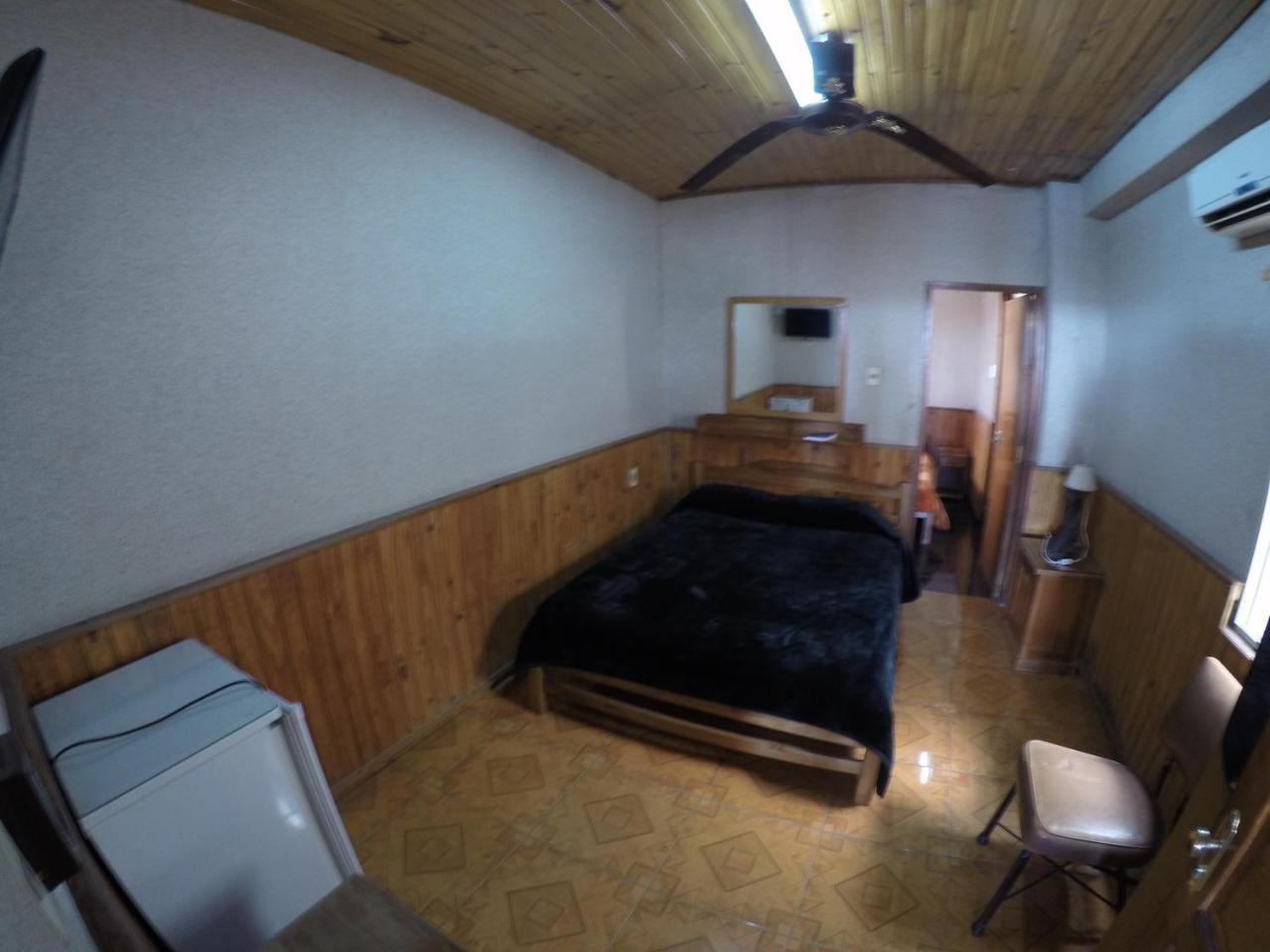 Tia Hotel 2*